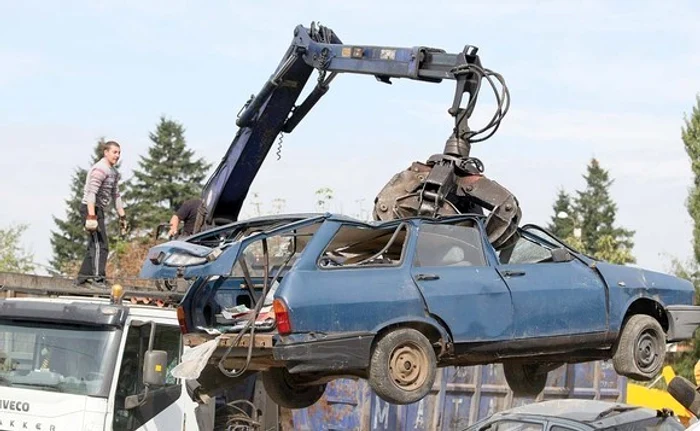 Prin Programul „Rabla”, care a fost lansat în 2004, s-au casat aproximativ 700.000 de autovehicule vechiFOTO: Click!