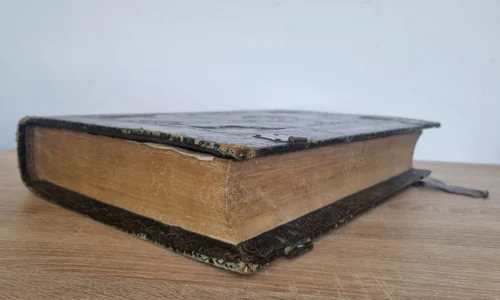 Biblia de la București (© Arhivele Naționale ale României)