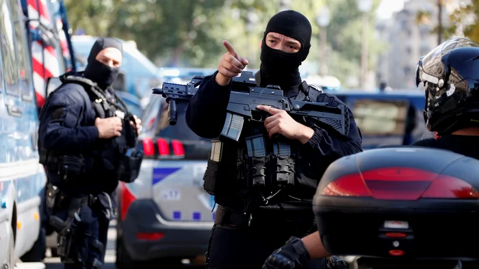 Tânăr de 17 ani reținut în Franța pentru planificarea de atacuri jihadiste / Sursa foto: Skynews