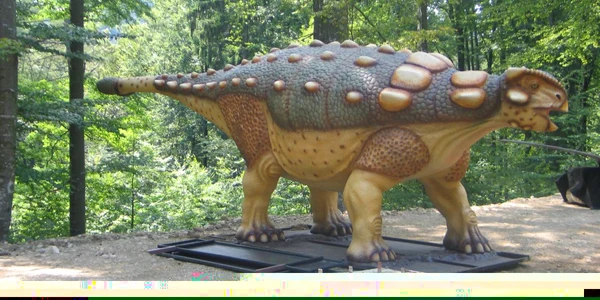 Primii dinozauri au ajuns la Râşnov. FOTOfacebook