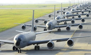 HDQSbdsaEAE6HyL jfif