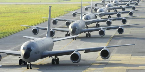 HDQSbdsaEAE6HyL jfif