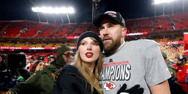 taylor swift travis kelce gettyimages jpg