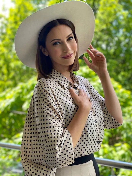 4 andreea berecleanu 45 de ani 4 jpg jpeg