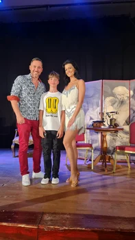 Dinu, Magda și Andreas, la teatru. Sursă: Instagram