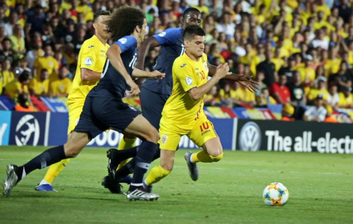 
    Ianis Hagi a mai jucat și la Europenele U21 din 2019FOTO: Sportpictures.eu  