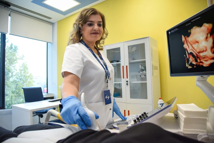 Pacienta trebuie să urmeze un protocol care durează în jur de 10 zile. FOTO: SANADOR