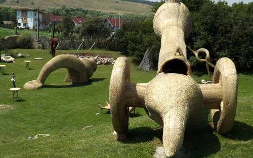 Arkhai Sculpture Park a fost inaugurat la Cluj