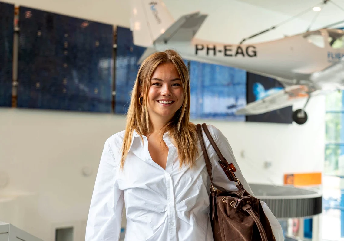 Prințesa Ariane a Olandei a plecat la Facultatea de Aerospațiale.
