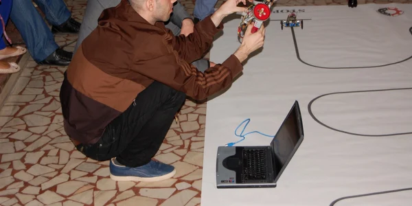 roboti facultatea de mecanica