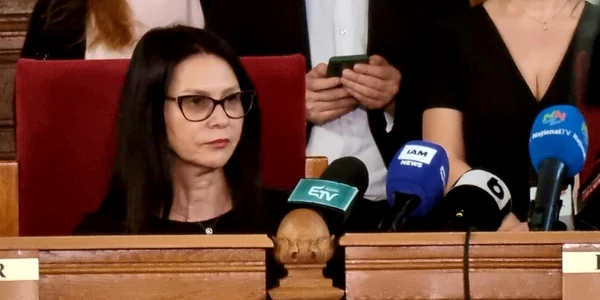 ionela tudor jpg
