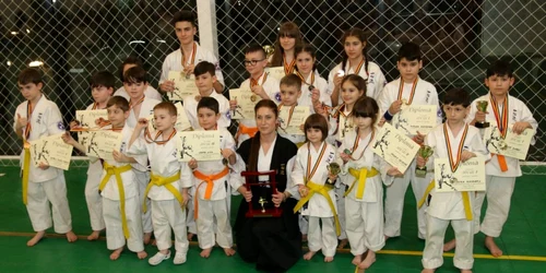 Mai mulţi sportivi de la Phoenix Bacău vor reprezenta România la o competiţie de karate din Danemarca