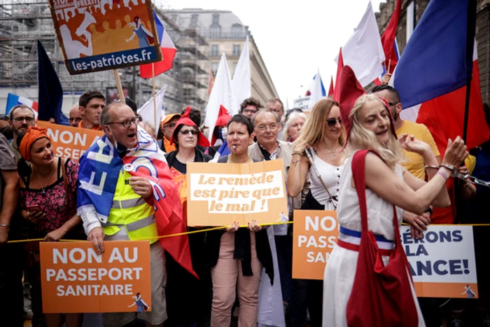 Certificatul verde COVID poate fi descărcat și păstrat pe telefon