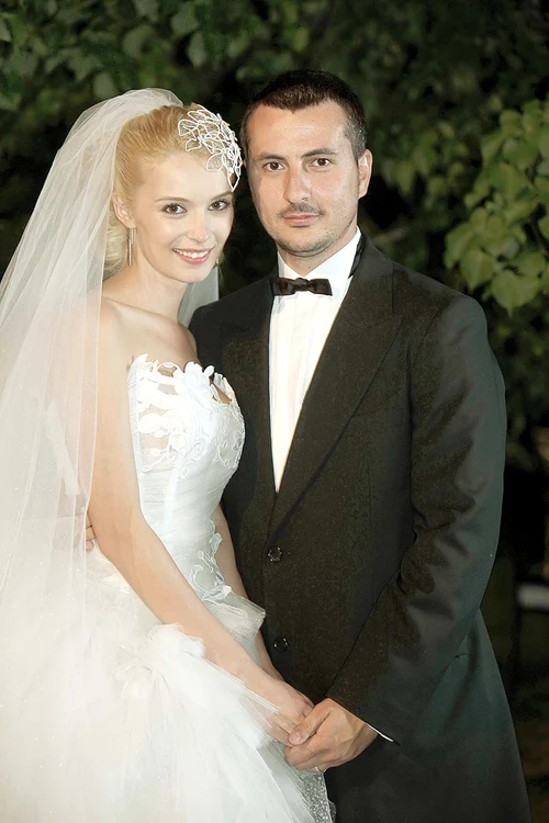 Diana şi Ducu s-au iubit 6 ani, din care 4 au fost căsătoriţi
