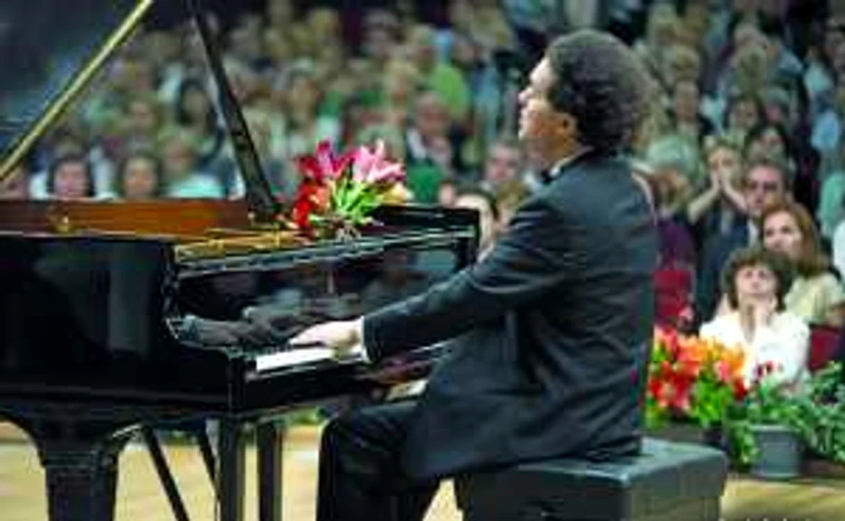 Pianistul Evgeny Kissin FOTO: Sergiu Iczkovits