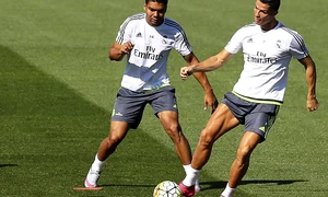 Casemiro si Cristiano Ronaldo (EPA) jpg