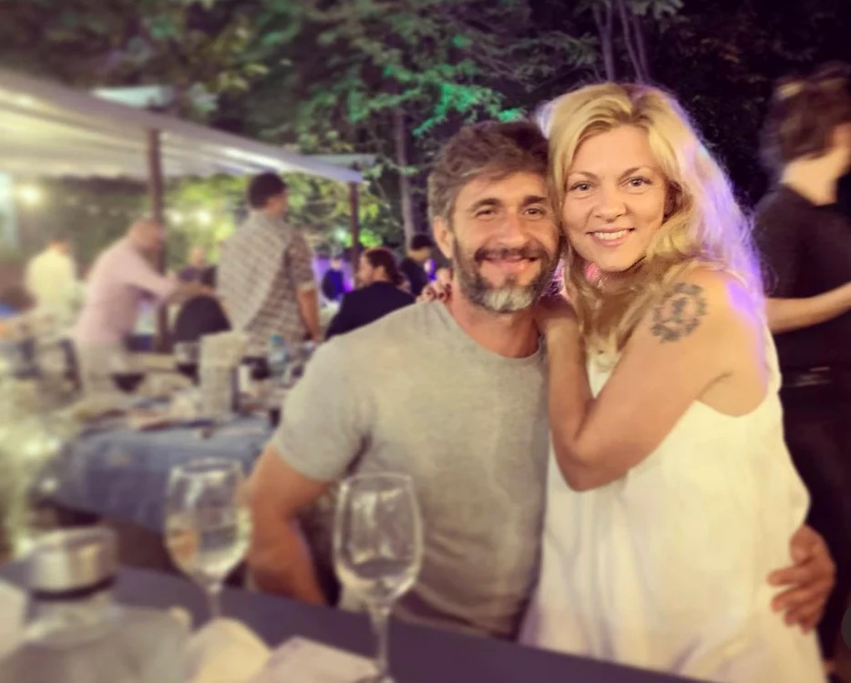 Dana Nălbaru și Dragoș Bucur sunt împreună de 18 ani și au 3 copii FOTO Adevărul
