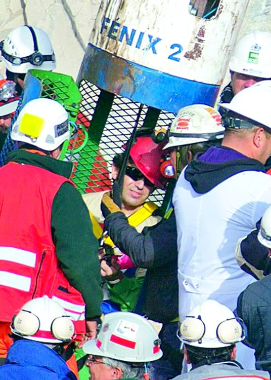 Şi-a schimbat numele ca să-şi salveze fiul