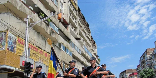 Paradă militară de Ziua Eroilor