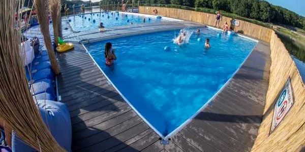 piscina plutitoare