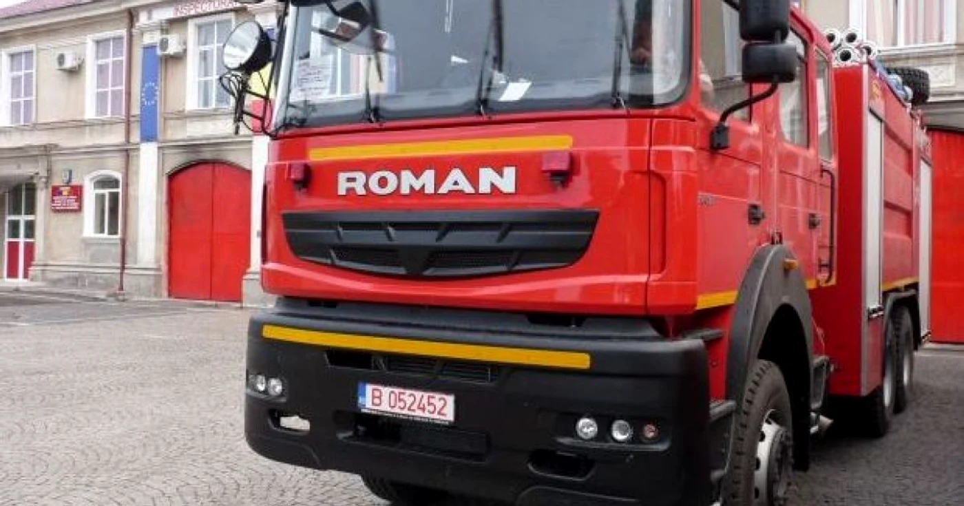 Pompierii au distribuit zilnic apă
