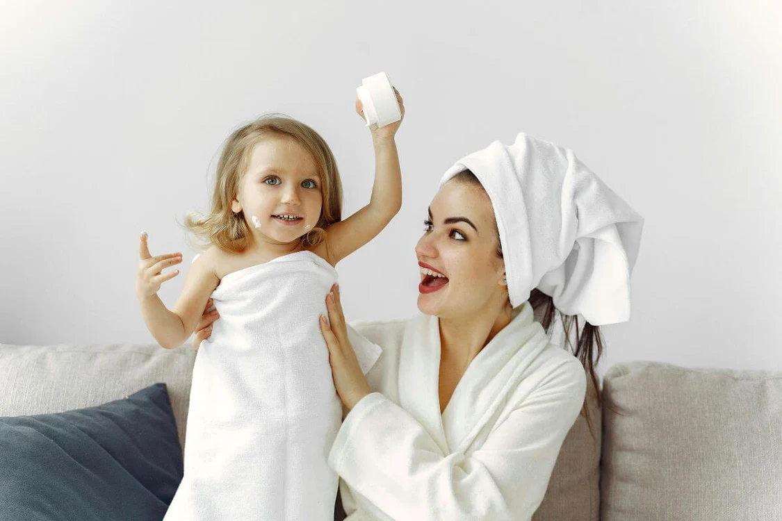 Top 5 branduri de cosmetice special create pentru piele sensibilă și delicată jpg