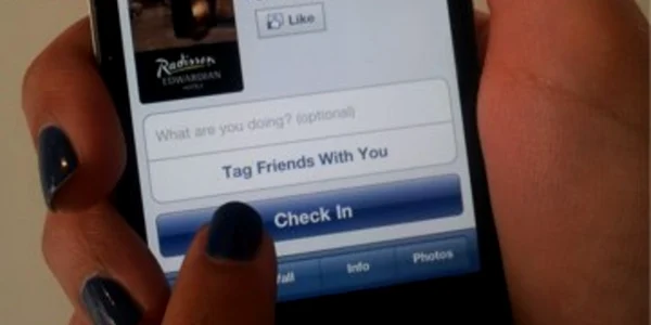 check-in pe facebook