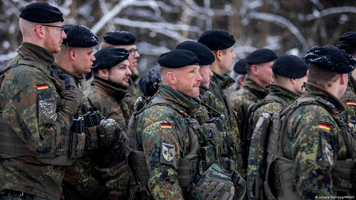Un grup de soldați ai brigăzii Bundeswehr din Lituania
