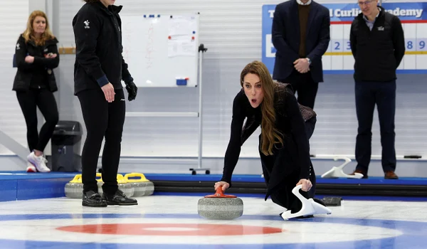 Prințul și Prințesa de Wales vizitează Academia Națională de Curling, profimedia 1067690322 jpg
