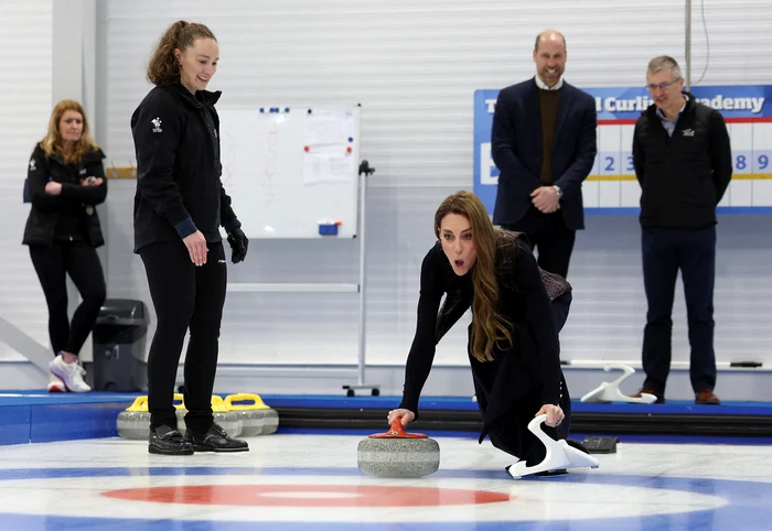 Prințul și Prințesa de Wales vizitează Academia Națională de Curling, profimedia 1067690322 jpg