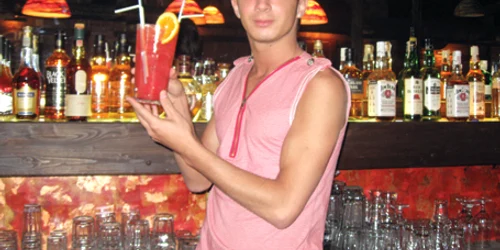 Cocteilul Iubirii va fi astăzi cea mai savurată băutură de cuplurile de îndrăgostiţi