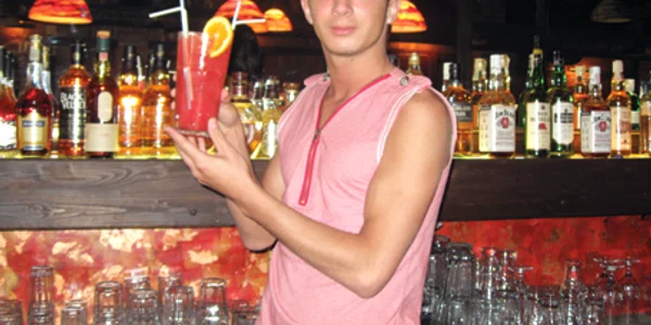 Cocteilul Iubirii va fi astăzi cea mai savurată băutură de cuplurile de îndrăgostiţi