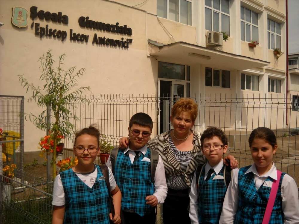 Elevii de clasa a IV-a de la Şcoala gimnazială nr. 8 Bârlad FOTO Sabina Ghiorghe
