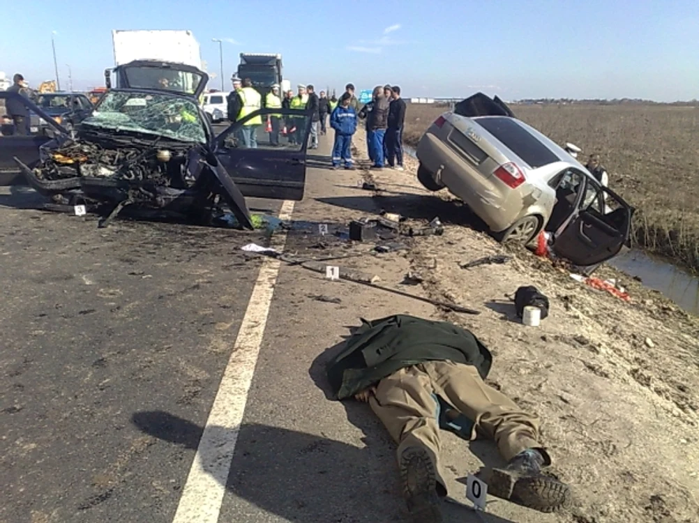 În urma accidentului un am a murit, iar cinci sunt în stare gravă
