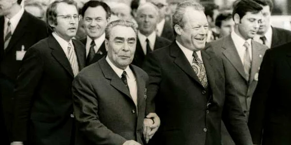 Willy Brandt şi secretarul general sovietic Leonid I. Brejnev