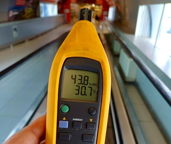 Temperaturi sufocante în aeroportul Otopeni FOTO: ANPC
