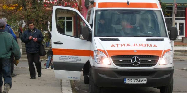 Femeia a fost diagnosticată cu fractură de umăr