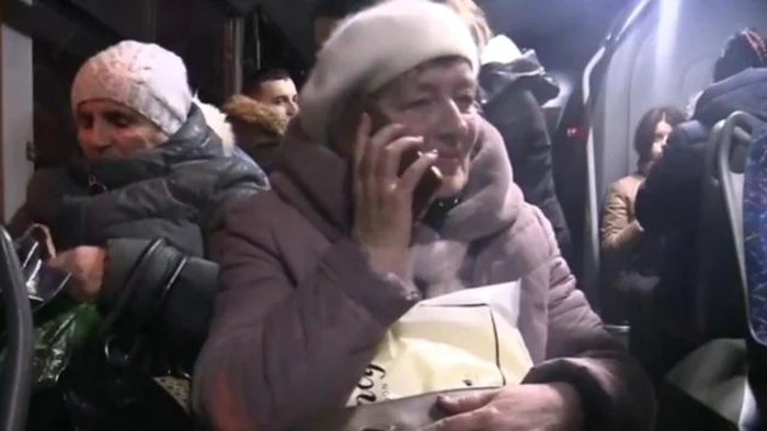 Locuitori din Donbas, evacuaţi