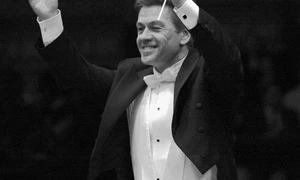 „Filarmonica «George Enescu» ar trebui să fie o forță muzicală internațională“ – interviu cu Christian BADEA jpeg