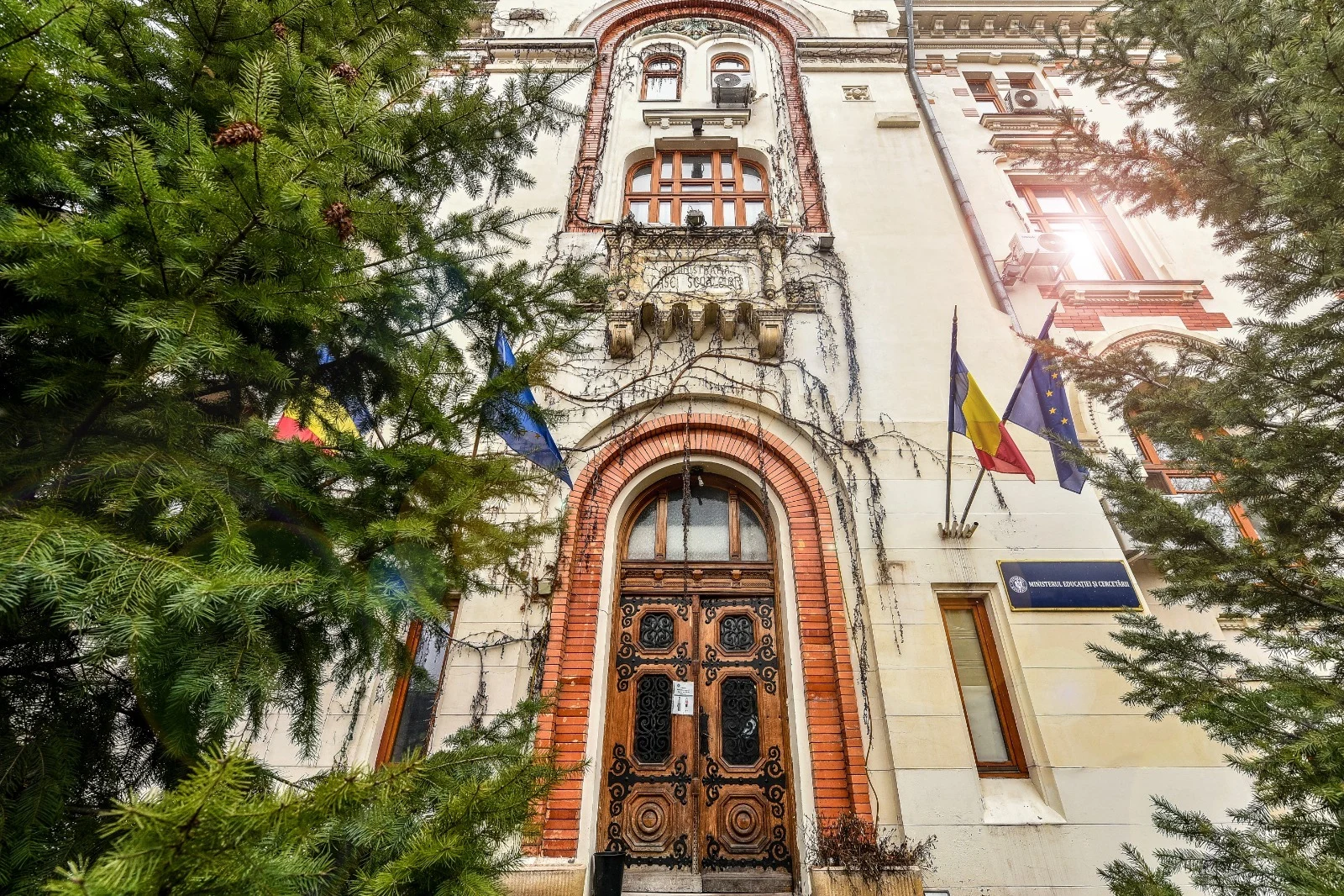 Care sunt numele de pe lista scurtă pentru șefia Ministerului Educației, după demisia lui Daniel David