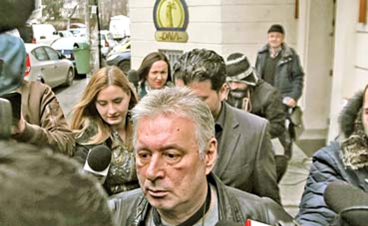 
    Mădălin Voicu a fost ieri la DNA  ca să i se aducă la cunoştinţă  măsura luată de procuroriFoto: Inquam Photos  
