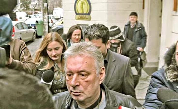 Mădălin Voicu a fost ieri la DNA ca să i se aducă la cunoştinţă măsura luată de procuroriFoto: Inquam Photos