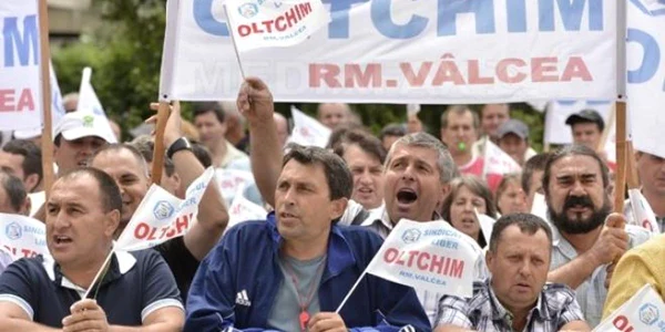 Angajaţii Oltchim
