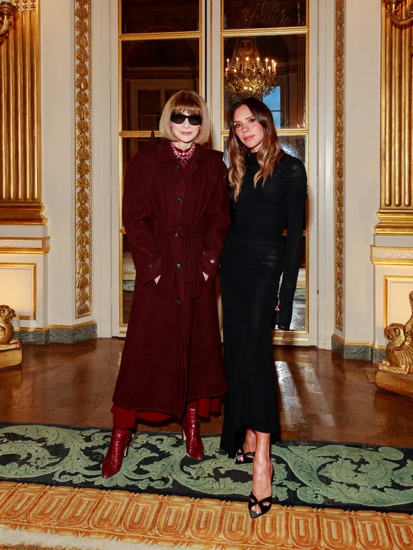 Victoria Beckham la Paris, Instagram