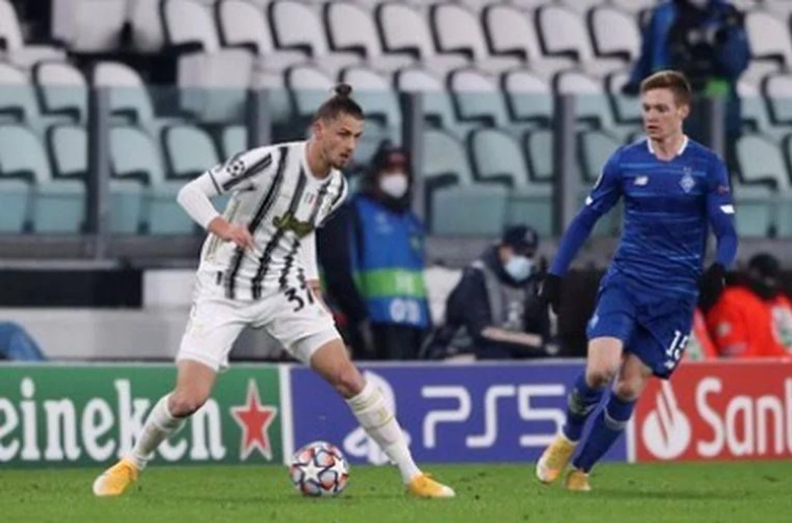 
    Radu Matei Drăgușin a intrat pe finalul meciului cu Dinamo KievFoto: Profimedia  