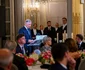 Emmanuel Macron, Regina Mathilde, Regele Philippe al Belgiei și Brigitte Macron la dineul de stat de la Palatul Elysee. FOTO: Frédéric Andrieu/ Casa Regală belgiană
