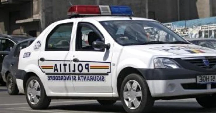 Suceava: Accident rutier în urma exploziei unei anvelope de la maşină