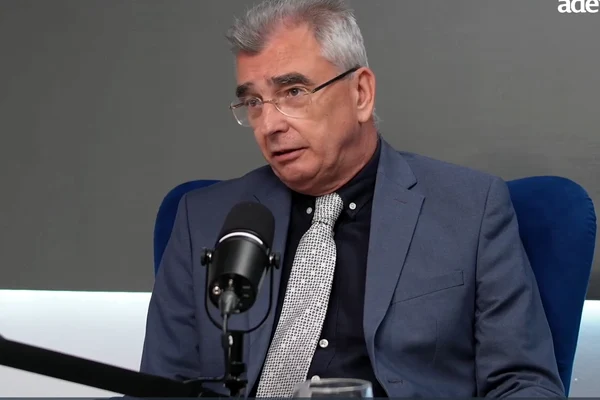 Petrișor Peiu, despre cererea lui George Simion privind eliberarea lui Călin Georgescu: „Nu ne-ar face bine să avem mesaje diferite”