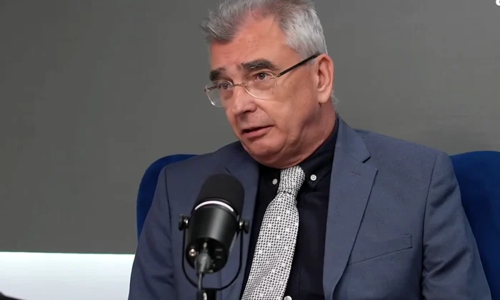 petrisor peiu foto adevarul png