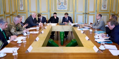 Zelenski   convorbire cu liderii europeni la Paris  1 decembrie foto profimedia jpg